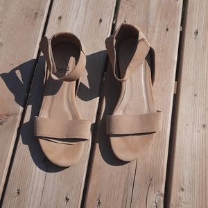 L’Atelier Noir Rudsak Nude Suede Sandals